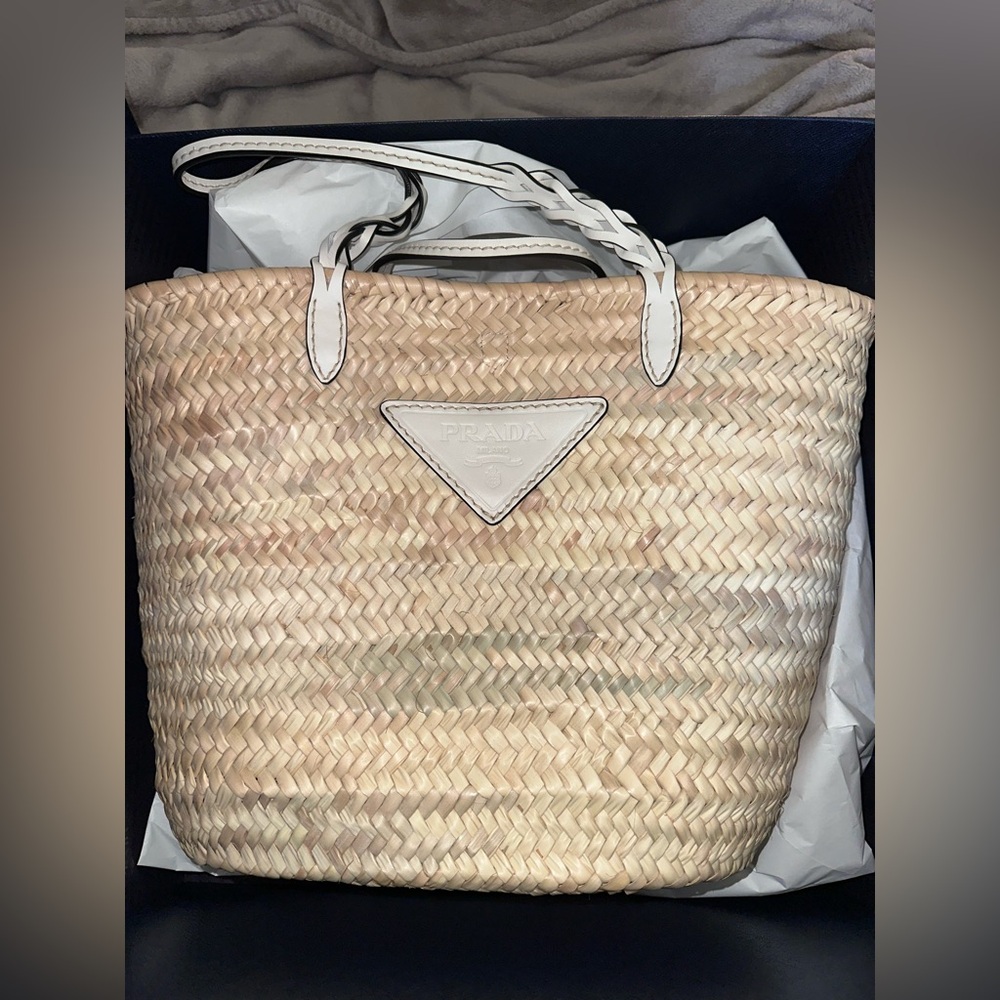 NWT PRADA Woven Raffia Bag in Beige and White